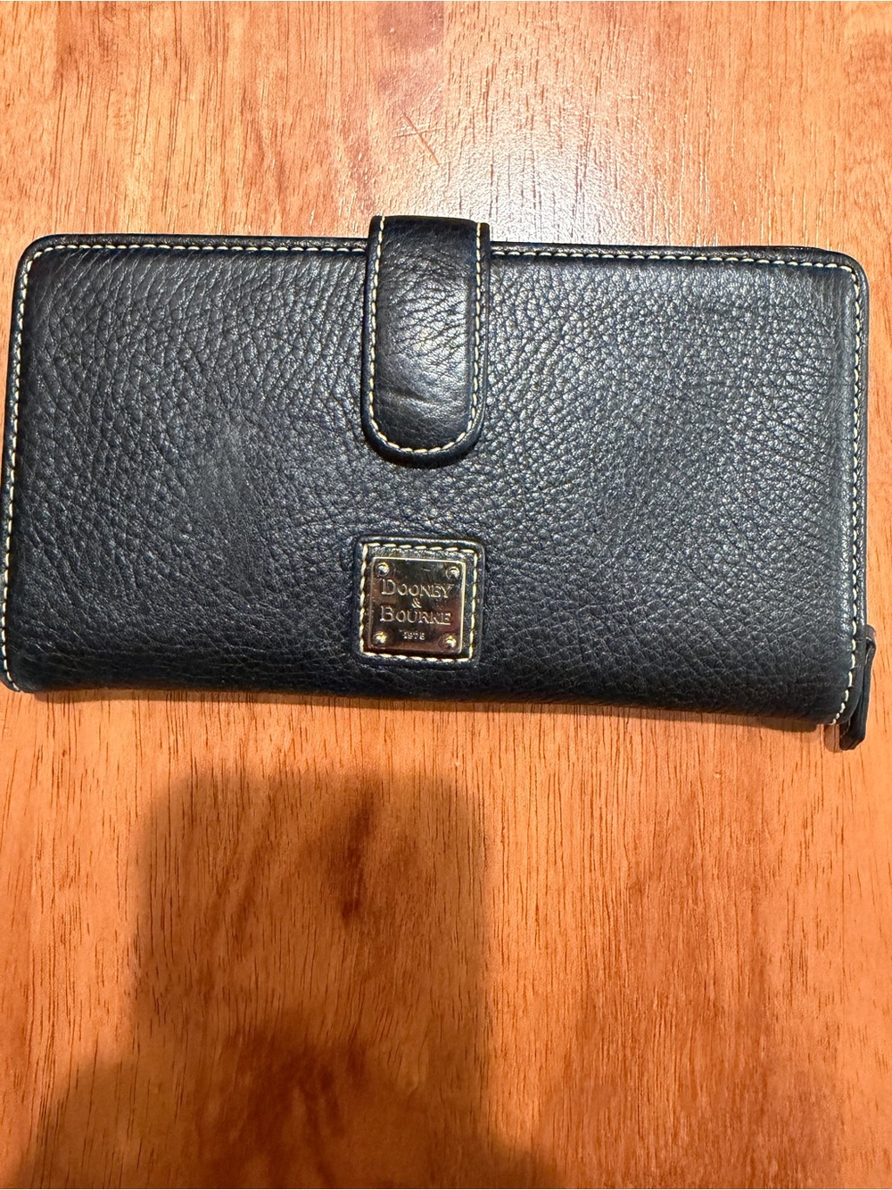 Dooney & Bourke Black Pebbled Leather Continental Wallet with Logo Plaque